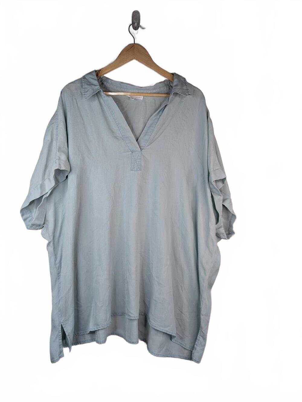 Jane + Delancey Women's Light Blue Chambray Top 3X